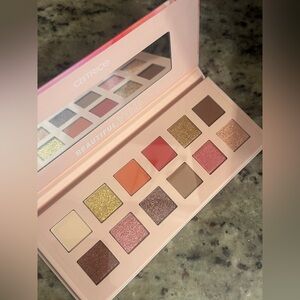 new catrice cosmetics Beautiful You Eyeshadow Palette - Multi-Color